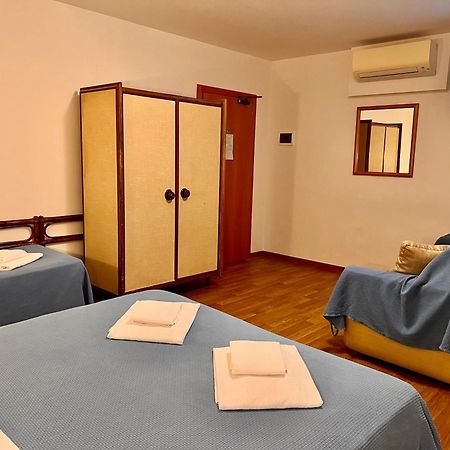 Hotel Canada Венеція Екстер'єр фото